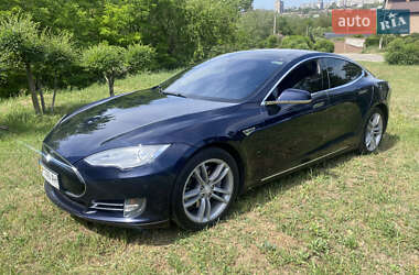 Лифтбек Tesla Model S 2014 в Запорожье