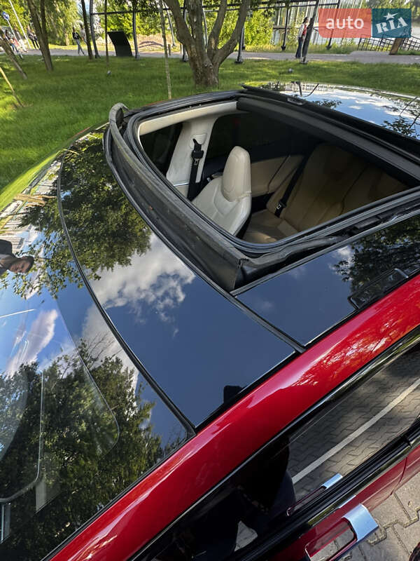 Лифтбек Tesla Model S 2014 в Киеве