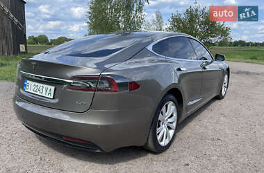 Лифтбек Tesla Model S 2016 в 