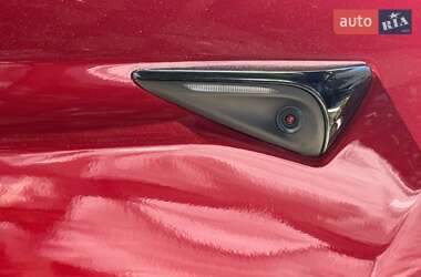 Ліфтбек Tesla Model S 2023 в 