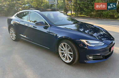 Лифтбек Tesla Model S 2017 в 