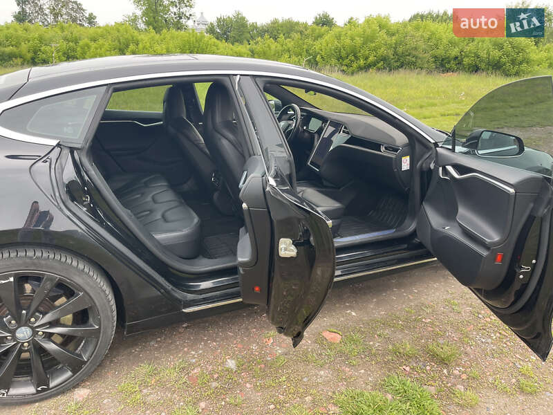 Лифтбек Tesla Model S 2016 в Львове фото 9 Лифтбек Tesla Model S 2016 в Львове