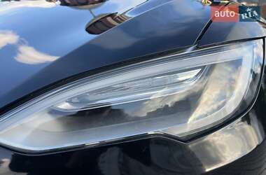 Лифтбек Tesla Model S 2016 в 