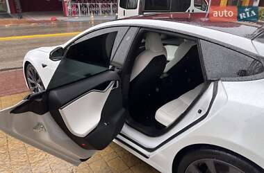 Лифтбек Tesla Model S 2020 в Львове