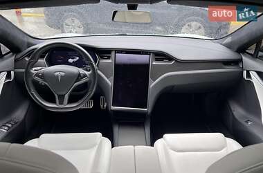 Лифтбек Tesla Model S 2020 в Львове