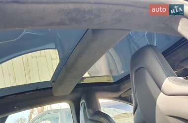 Лифтбек Tesla Model S 2015 в 