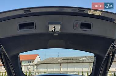 Лифтбек Tesla Model S 2015 в 