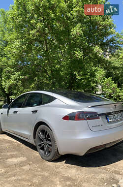Лифтбек Tesla Model S 2017 в 