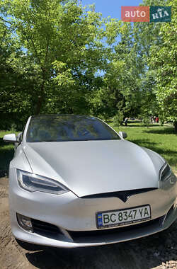 Лифтбек Tesla Model S 2017 в 