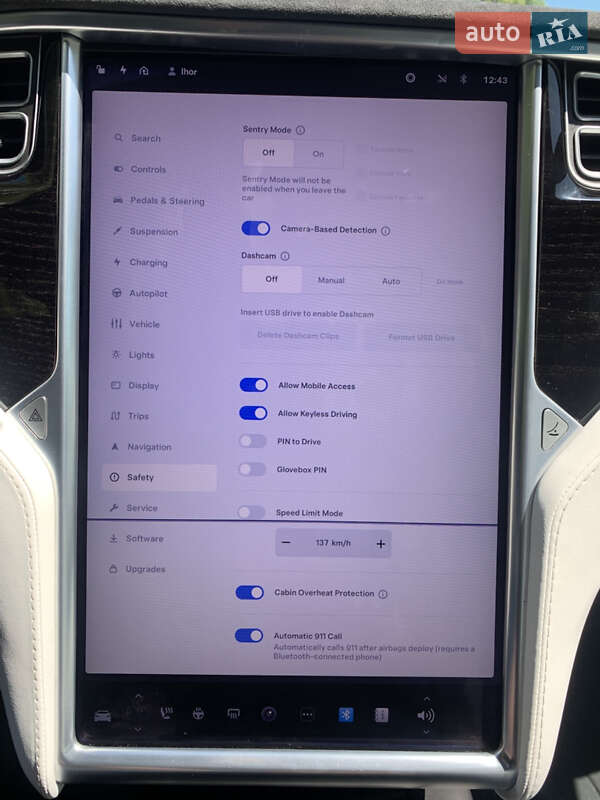Ліфтбек Tesla Model S 2017 в Львові