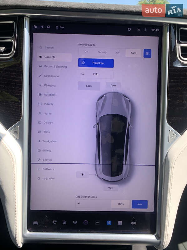 Ліфтбек Tesla Model S 2017 в Львові