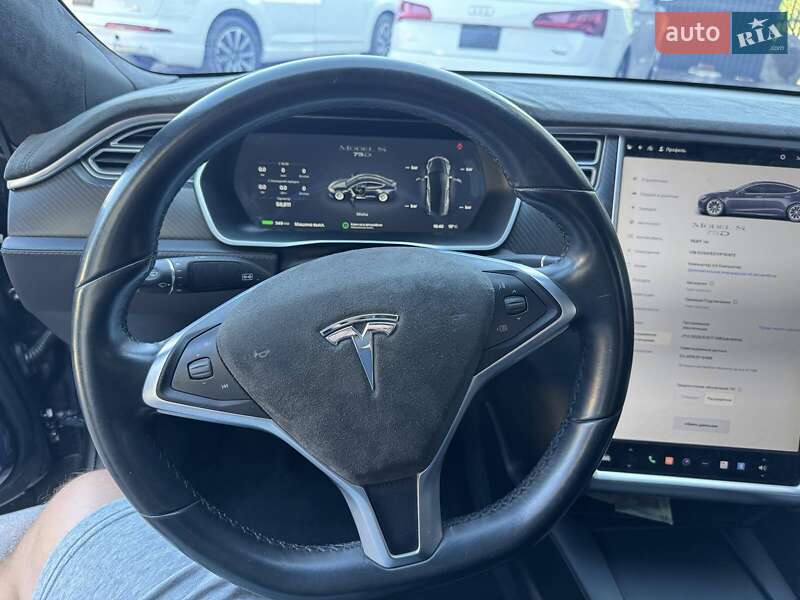 Лифтбек Tesla Model S 2017 в Владимире