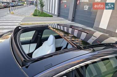 Ліфтбек Tesla Model S 2018 в 
