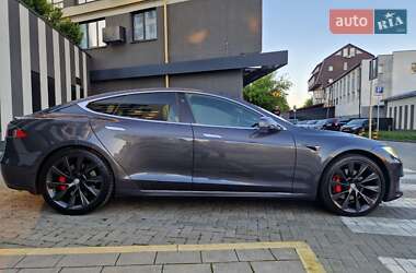 Лифтбек Tesla Model S 2018 в Львове