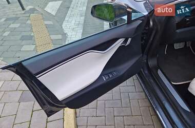 Ліфтбек Tesla Model S 2018 в 