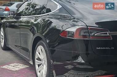 Лифтбек Tesla Model S 2017 в 