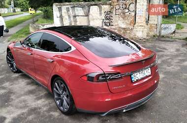 Ліфтбек Tesla Model S 2015 в 