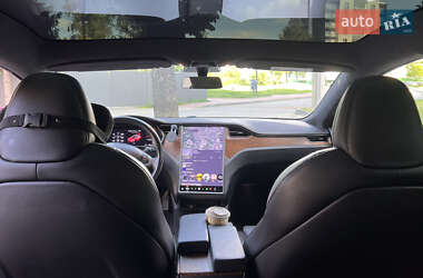 Лифтбек Tesla Model S 2020 в Ивано-Франковске