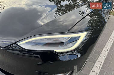 Лифтбек Tesla Model S 2018 в 