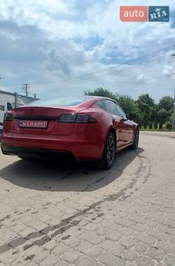 Лифтбек Tesla Model S 2022 в 