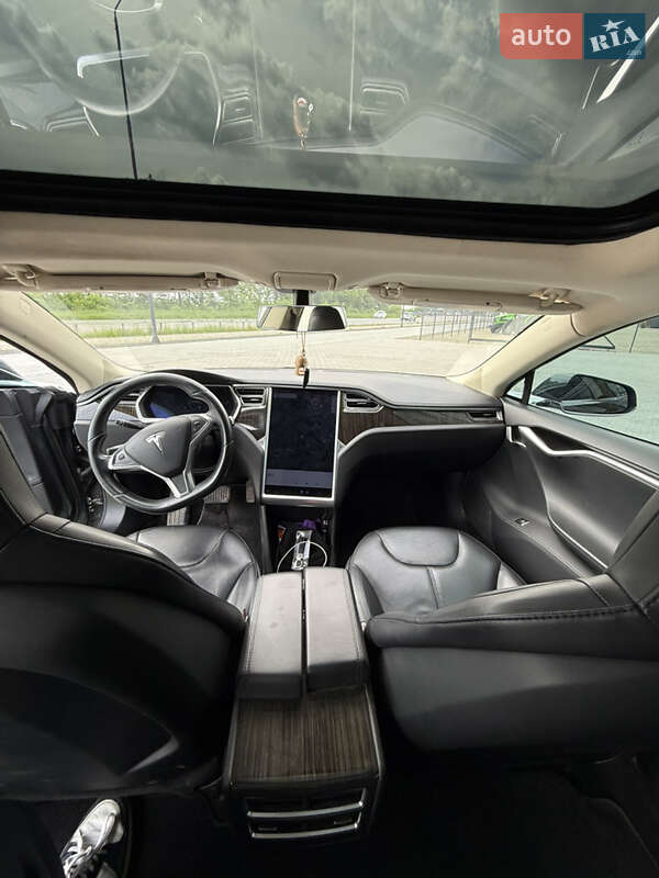 Ліфтбек Tesla Model S 2014 в Тернополі