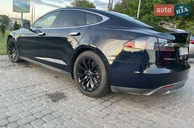 Ліфтбек Tesla Model S 2013 в 
