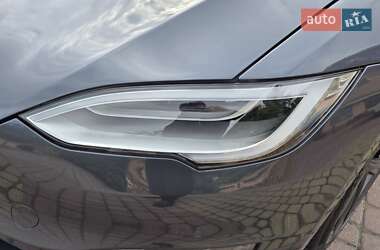 Ліфтбек Tesla Model S 2021 в 