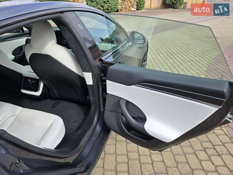 Ліфтбек Tesla Model S 2021 в Мукачевому