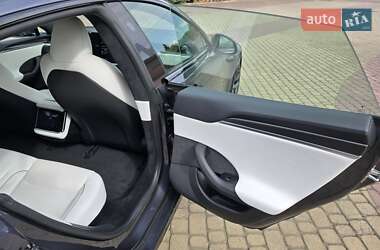 Ліфтбек Tesla Model S 2021 в 