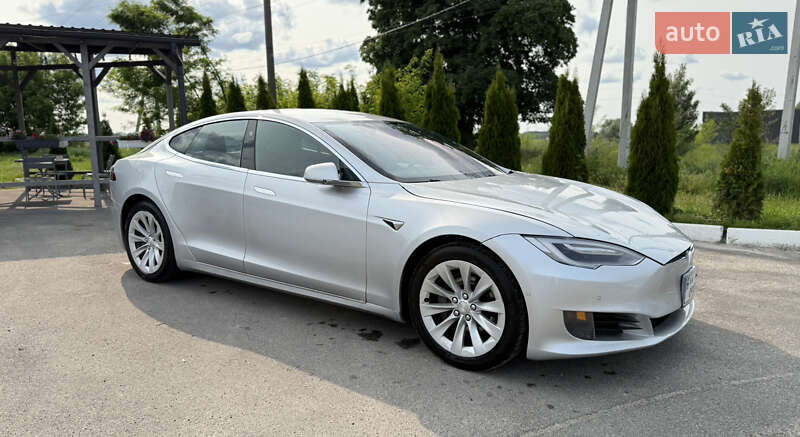 Ліфтбек Tesla Model S 2017 в Києві фото 7 Ліфтбек Tesla Model S 2017 в Києві