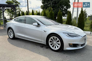 Лифтбек Tesla Model S 2017 в 