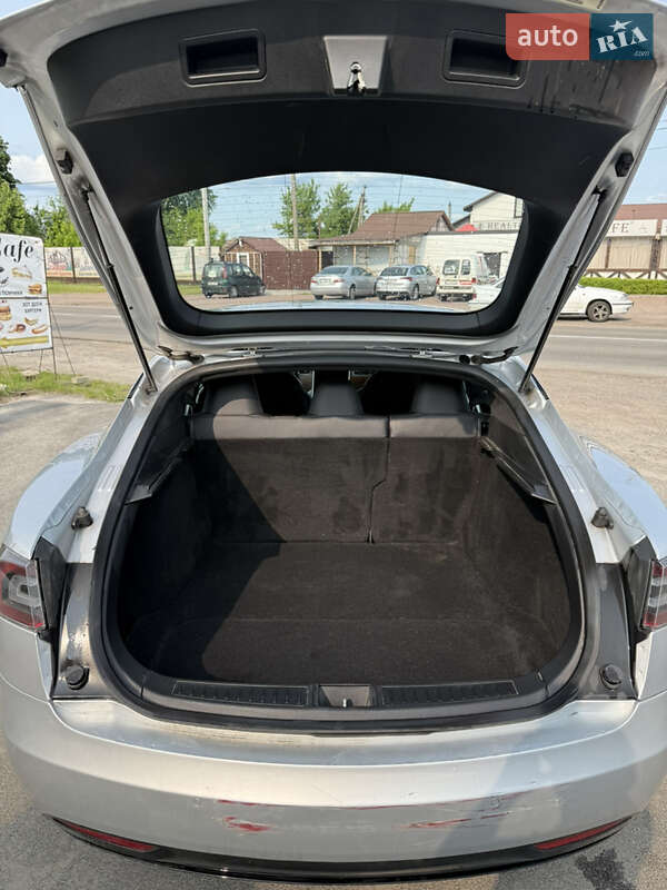 Ліфтбек Tesla Model S 2017 в Києві фото 13 Ліфтбек Tesla Model S 2017 в Києві