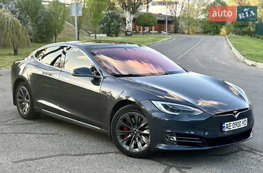 Лифтбек Tesla Model S 2018 в 