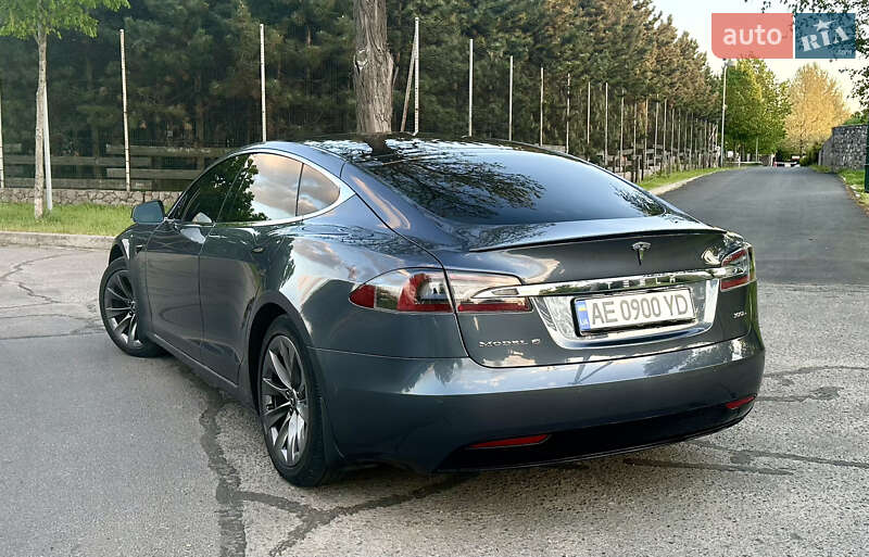 Лифтбек Tesla Model S 2018 в Днепре фото 17 Лифтбек Tesla Model S 2018 в Днепре