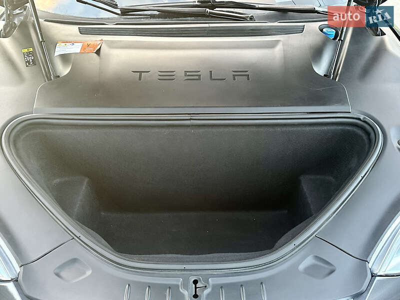Лифтбек Tesla Model S 2018 в Днепре фото 36 Лифтбек Tesla Model S 2018 в Днепре