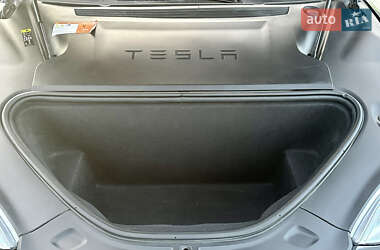 Лифтбек Tesla Model S 2018 в 