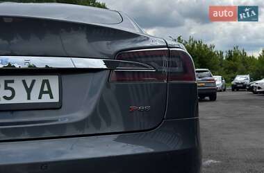 Лифтбек Tesla Model S 2013 в 