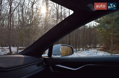 Ліфтбек Tesla Model S 2016 в 