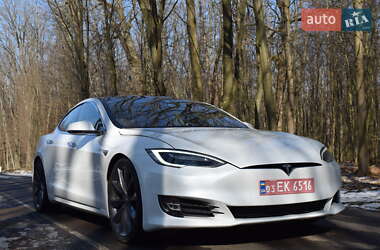 Ліфтбек Tesla Model S 2016 в 