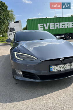 Лифтбек Tesla Model S 2019 в 