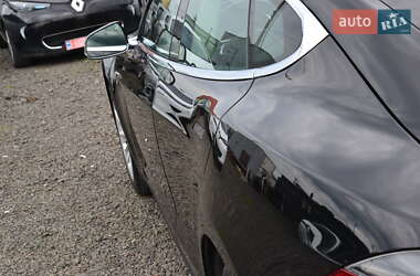 Лифтбек Tesla Model S 2014 в 