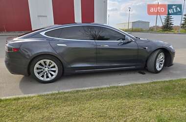 Лифтбек Tesla Model S 2019 в Днепре