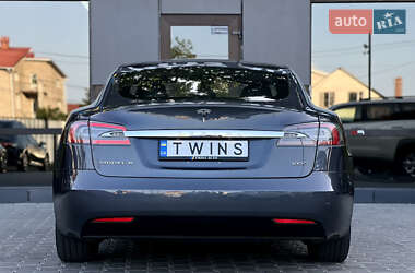 Ліфтбек Tesla Model S 2018 в 