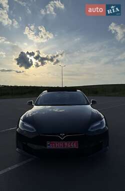 Tesla Model S 2016