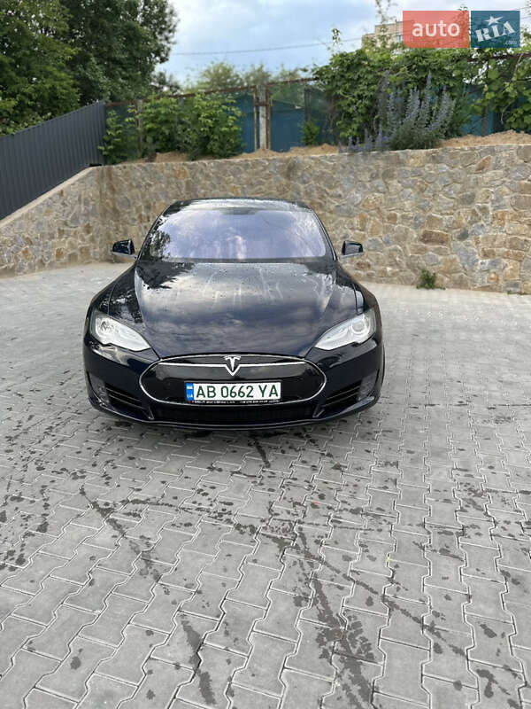 Лифтбек Tesla Model S 2013 в Виннице