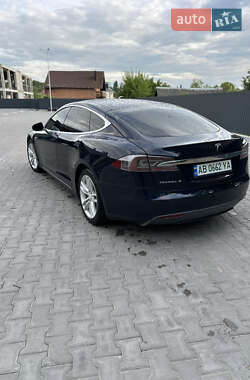 Ліфтбек Tesla Model S 2013 в 
