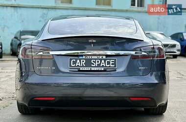 Лифтбек Tesla Model S 2019 в 