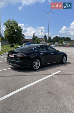 Лифтбек Tesla Model S 2014 в 
