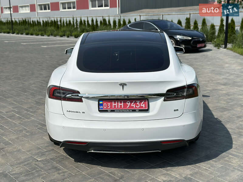 Лифтбек Tesla Model S 2015 в Луцке фото 11 Лифтбек Tesla Model S 2015 в Луцке