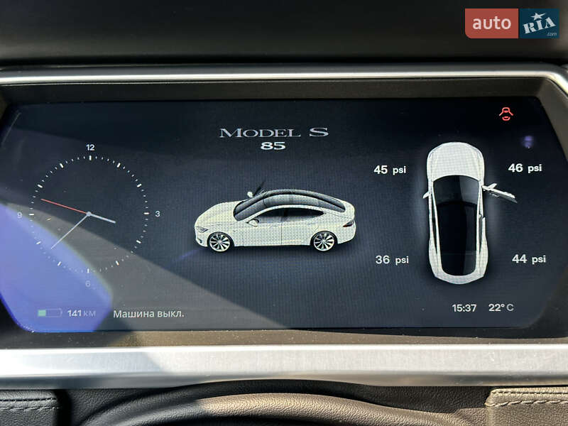 Лифтбек Tesla Model S 2015 в Луцке фото 30 Лифтбек Tesla Model S 2015 в Луцке